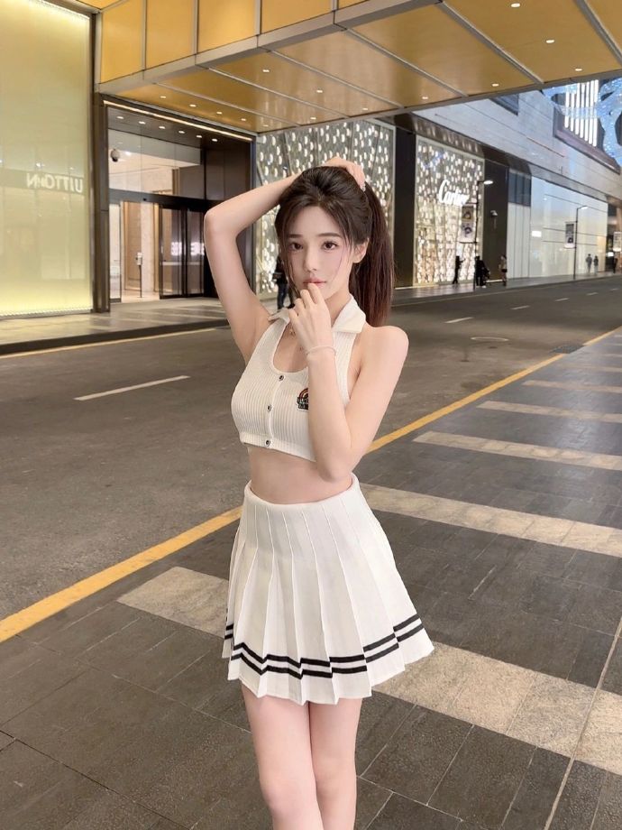 沿阶草 封面